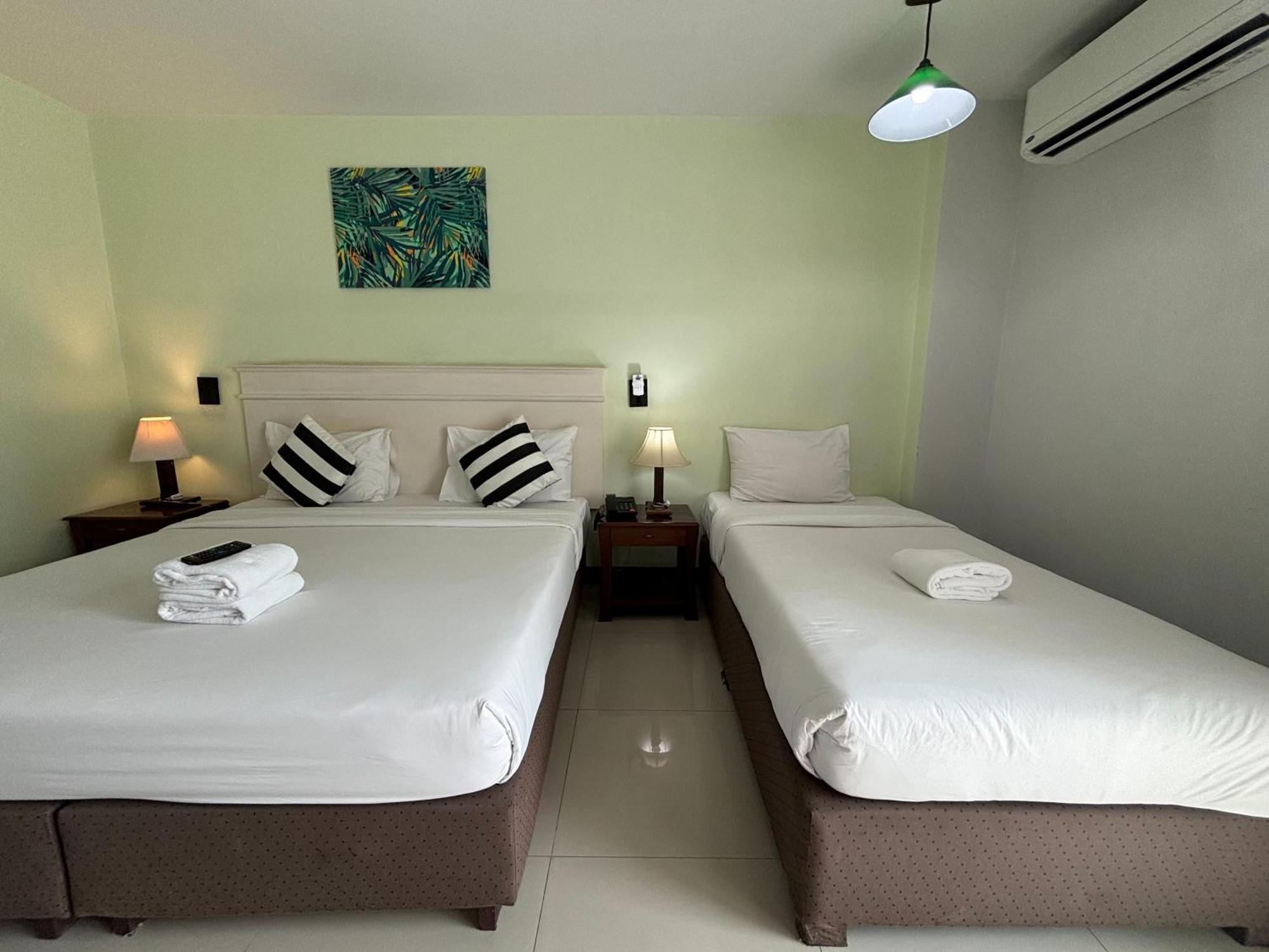 Hotel Sutus Court 1 Pattaya Exterior foto