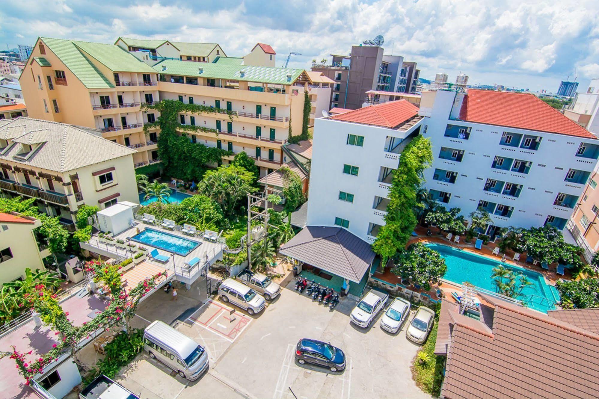 Hotel Sutus Court 1 Pattaya Exterior foto